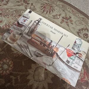 Cocktail Shaker Set - Stainless Steel Bar Tool Set (Silver/Brown)